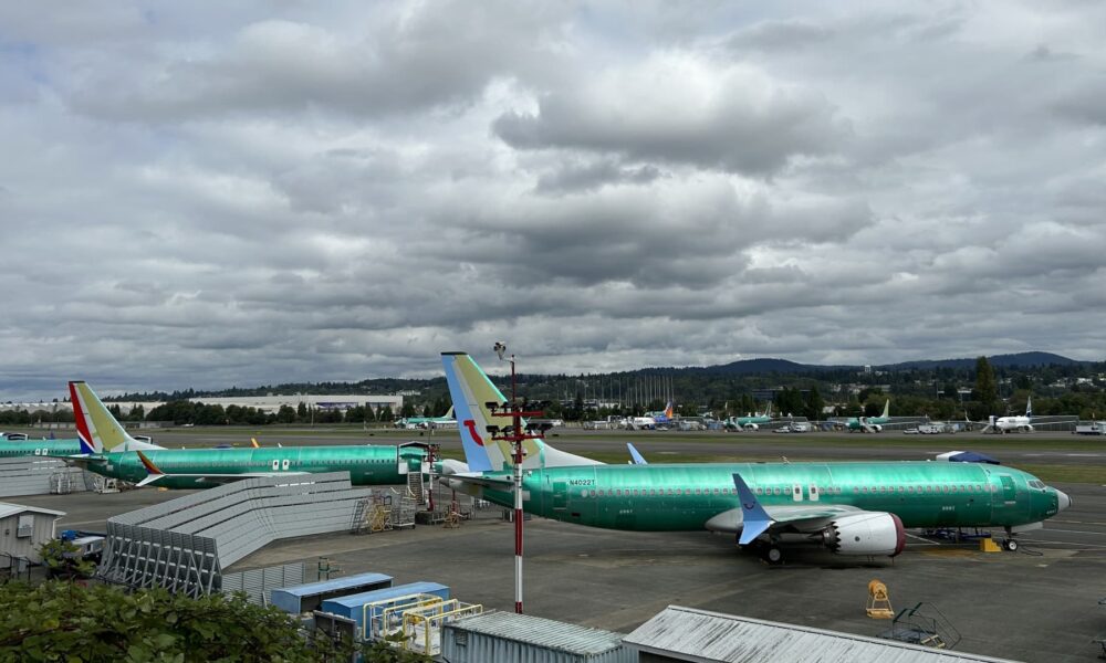 FAA to allow Boeing to sign off on 737 Maxes, 787s