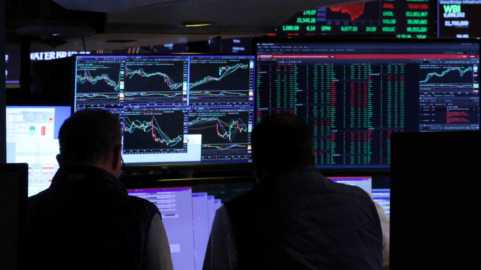 How the 'Mag 7' stack up to past Wall Street speculative frenzies