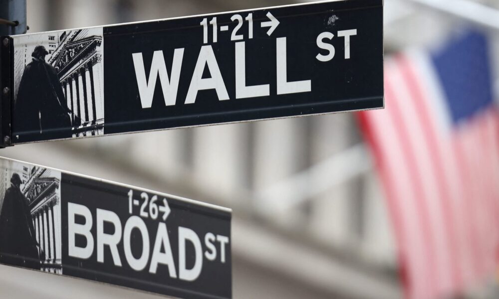 Jim Cramer's top 10 things to watch in the stock market Thursday