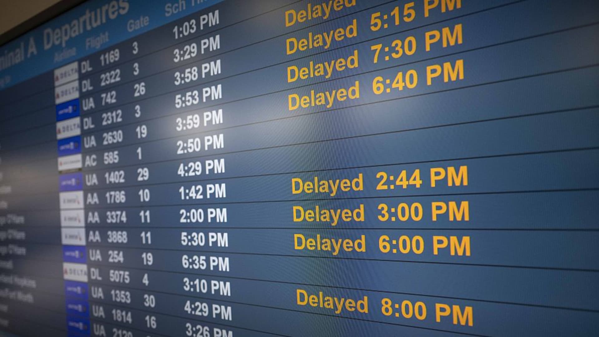 Amazon Web Services outage hits airlines, disrupting check-in