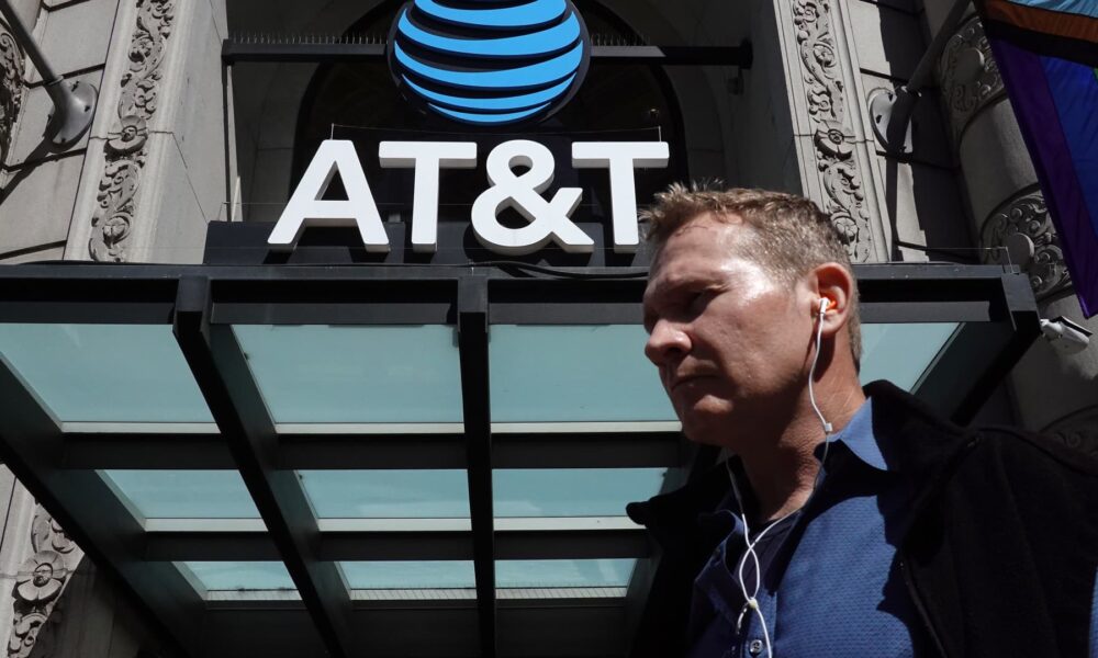 Barclays cuts AT&T to equal weight, sees limited upside after rally