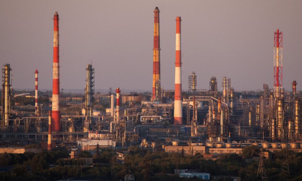 China and India to face supply jolt as U.S. targets Russia's oil giants