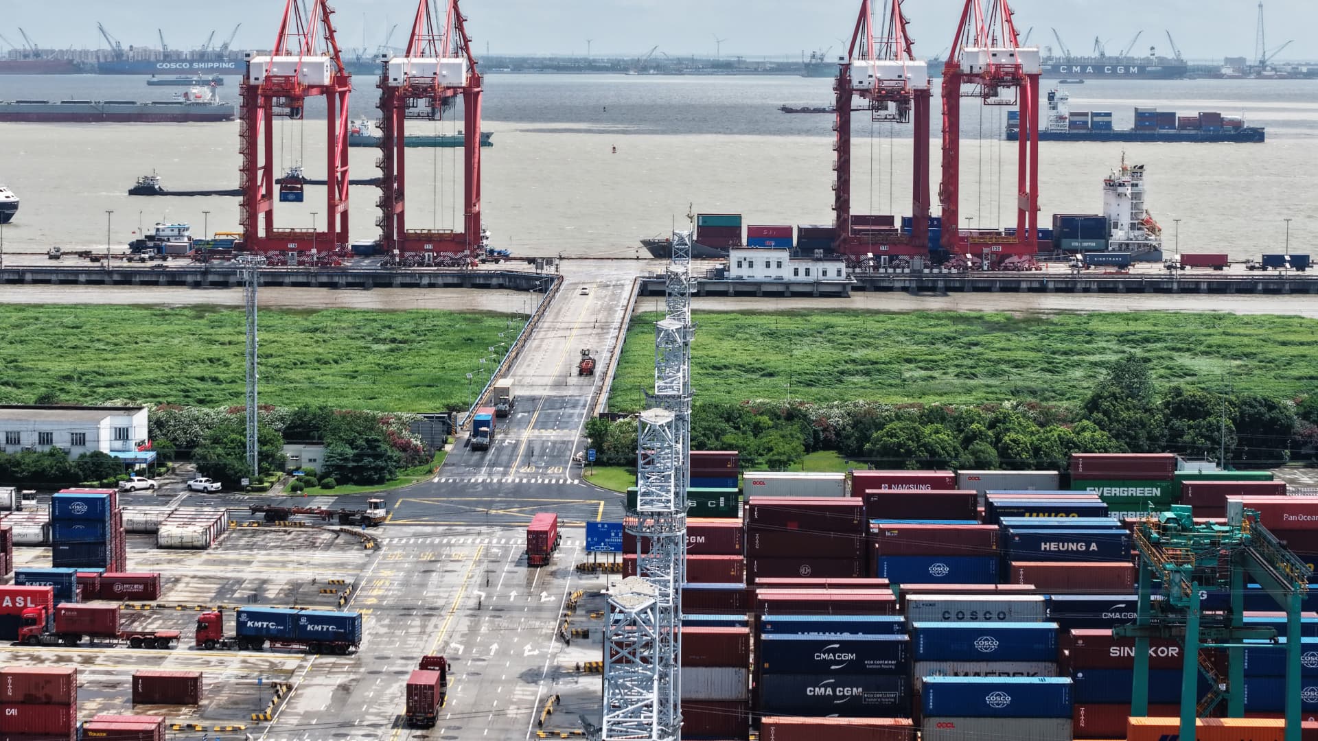 China retaliates against U.S. port fees with charges on American ships