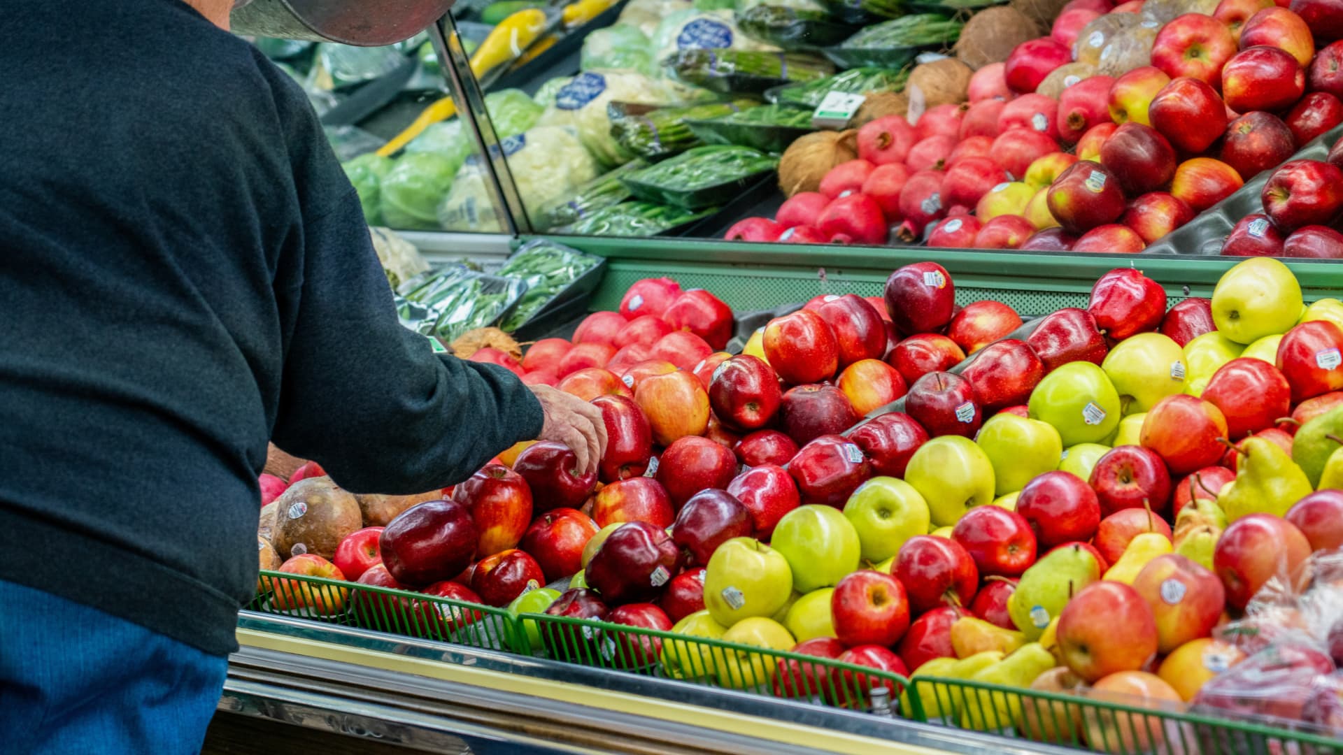 Everyone is waiting for Friday's big inflation report. Here's what to expect