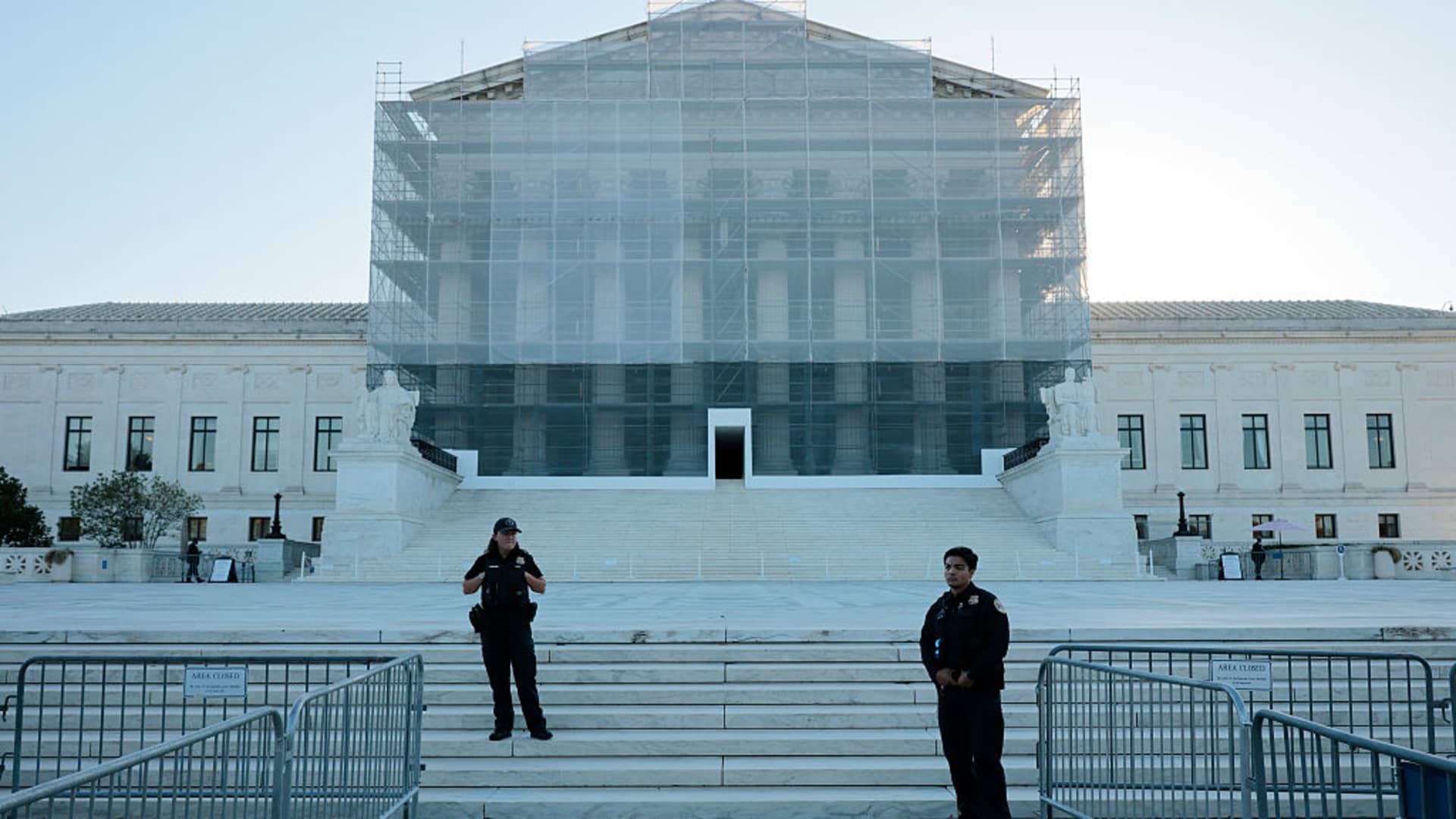 Appeals court rejects Trump bid to halt full payments