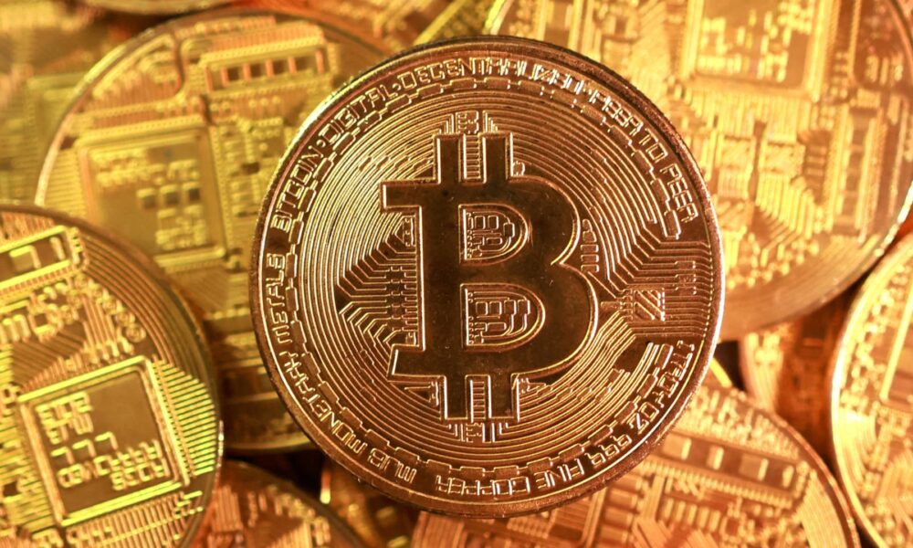 Bitcoin's November sell-off worsens as investors take risk off on worries about the AI trade