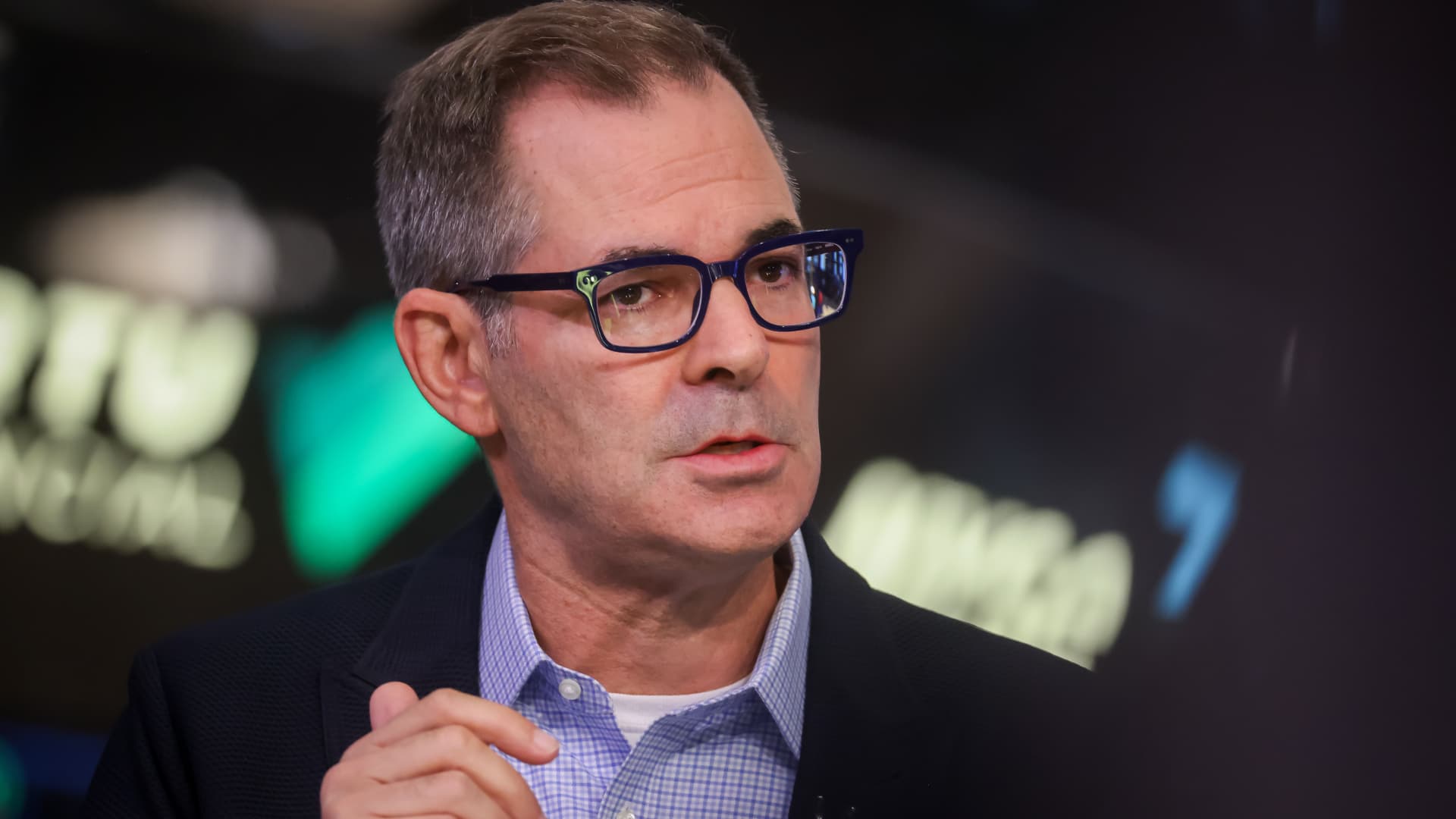 CoreWeave CEO responds to data center delays as stock plunges