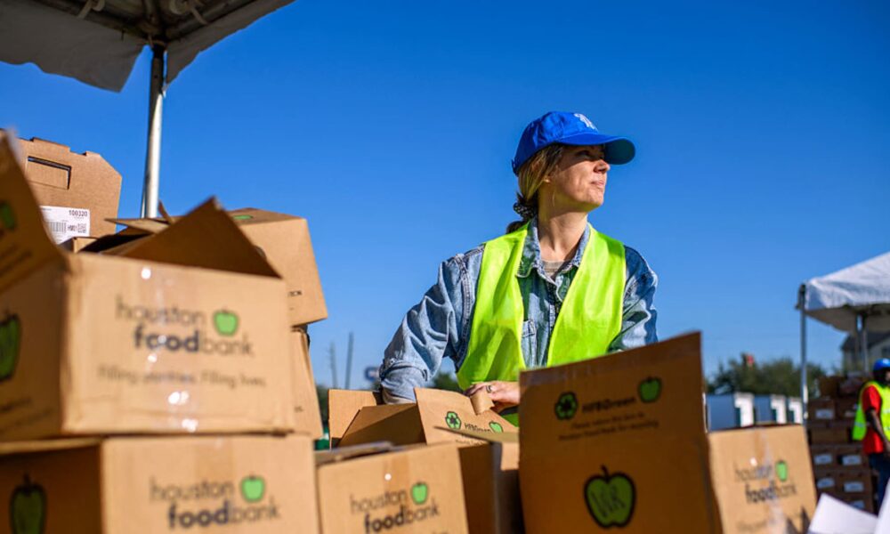 Food banks are in 'disaster response mode' due to shutdown and SNAP cuts, leaders say