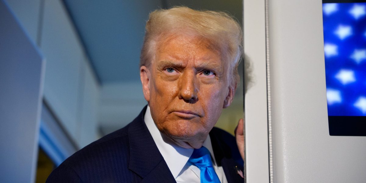 “Get back to work, NOW!!!”: Trump pressures unpaid controllers as FAA grounds thousands of flights