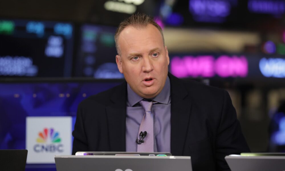 Gold is the ultimate 'low-trust asset'. A look at 3 miners in our Best Stocks list