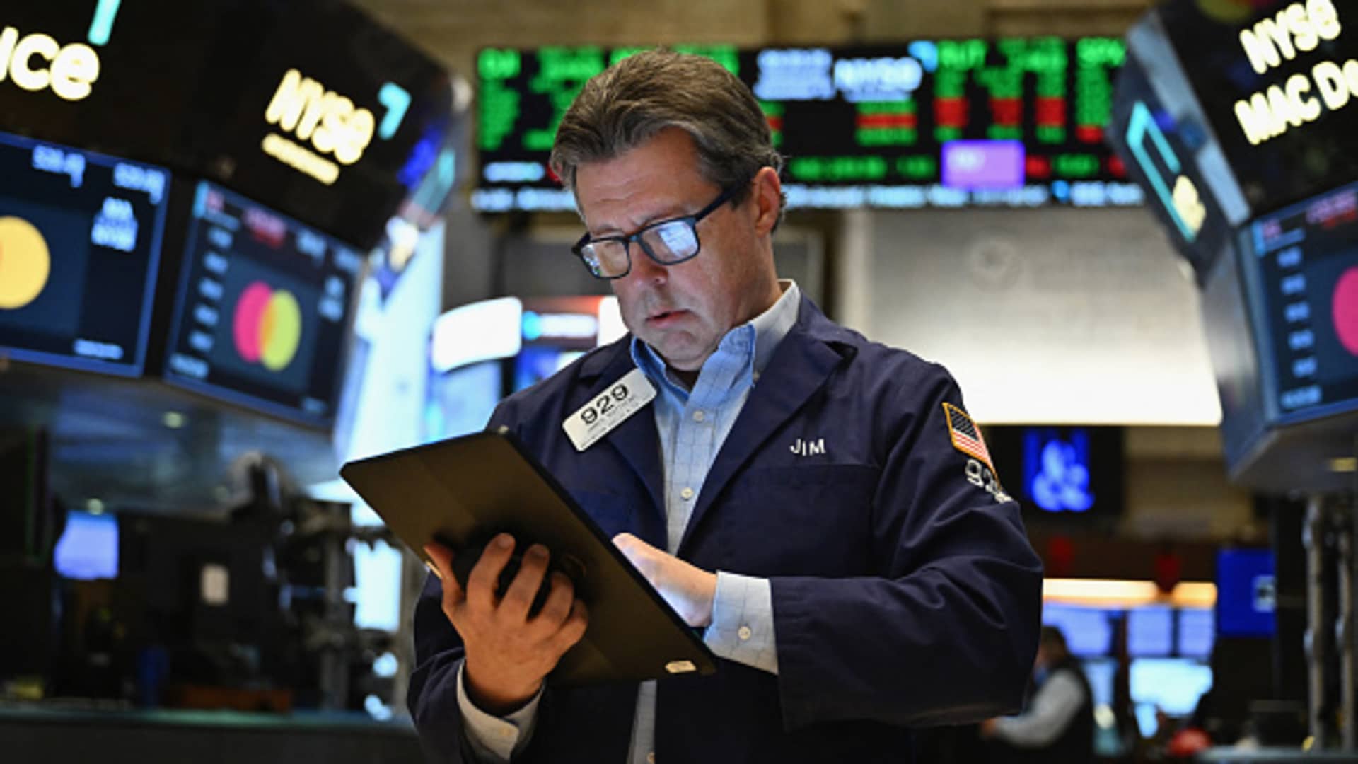 Jim Cramer's top 10 things to watch in the stock market Monday