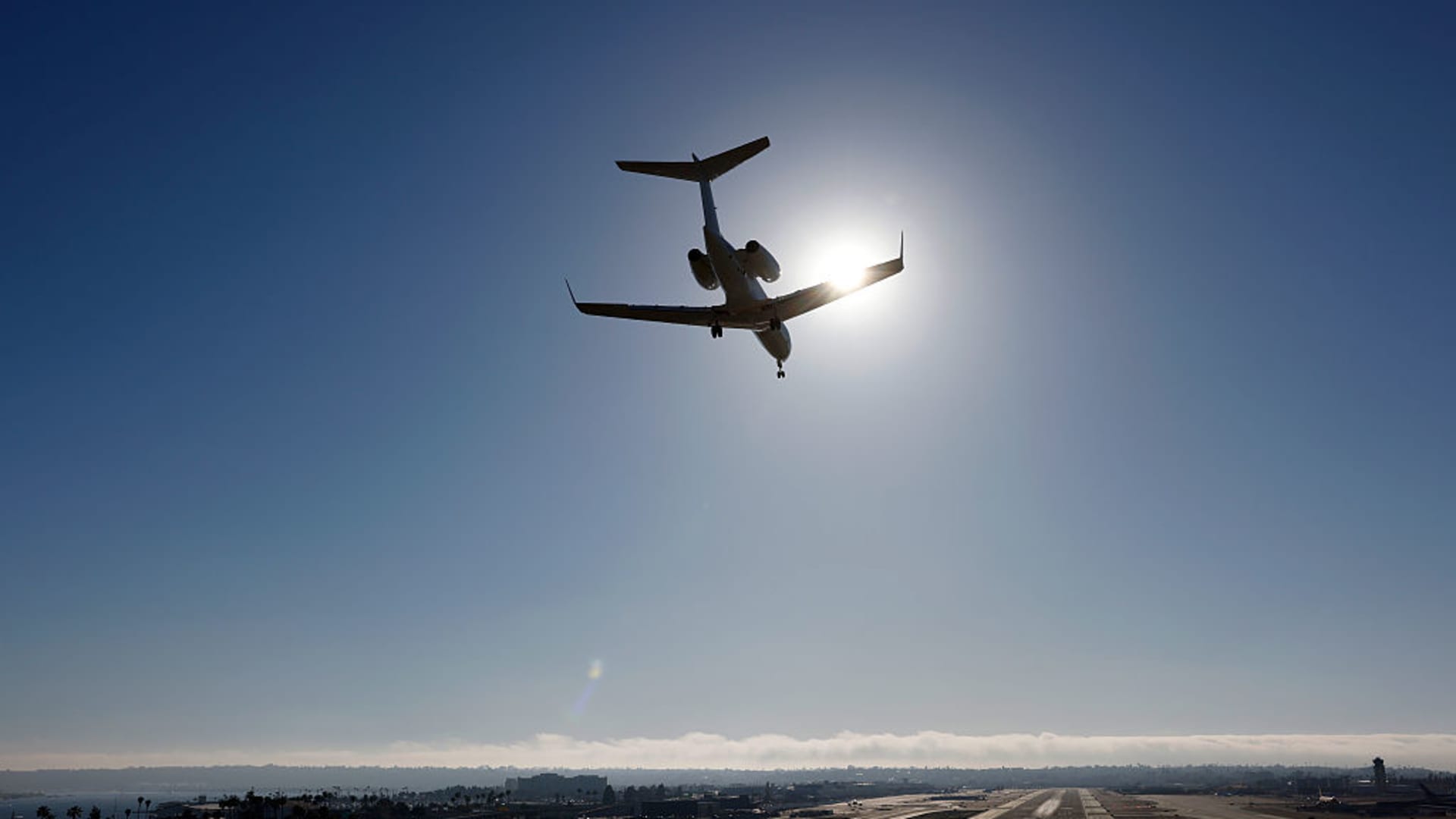 Private-jet demand is on the rise amid government shutdown