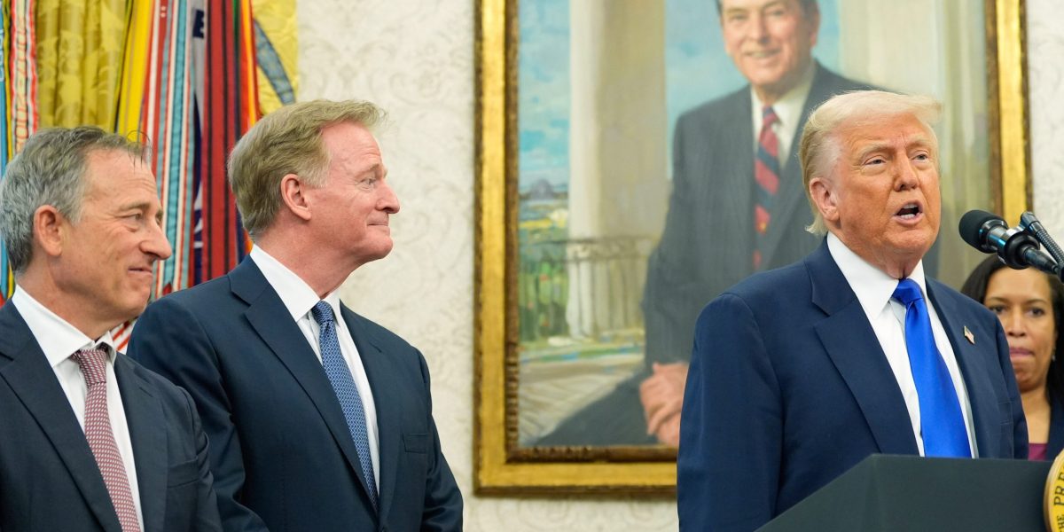 'That would surely be a beautiful name': White House responds to ESPN report that Trump wants Commanders stadium named after him