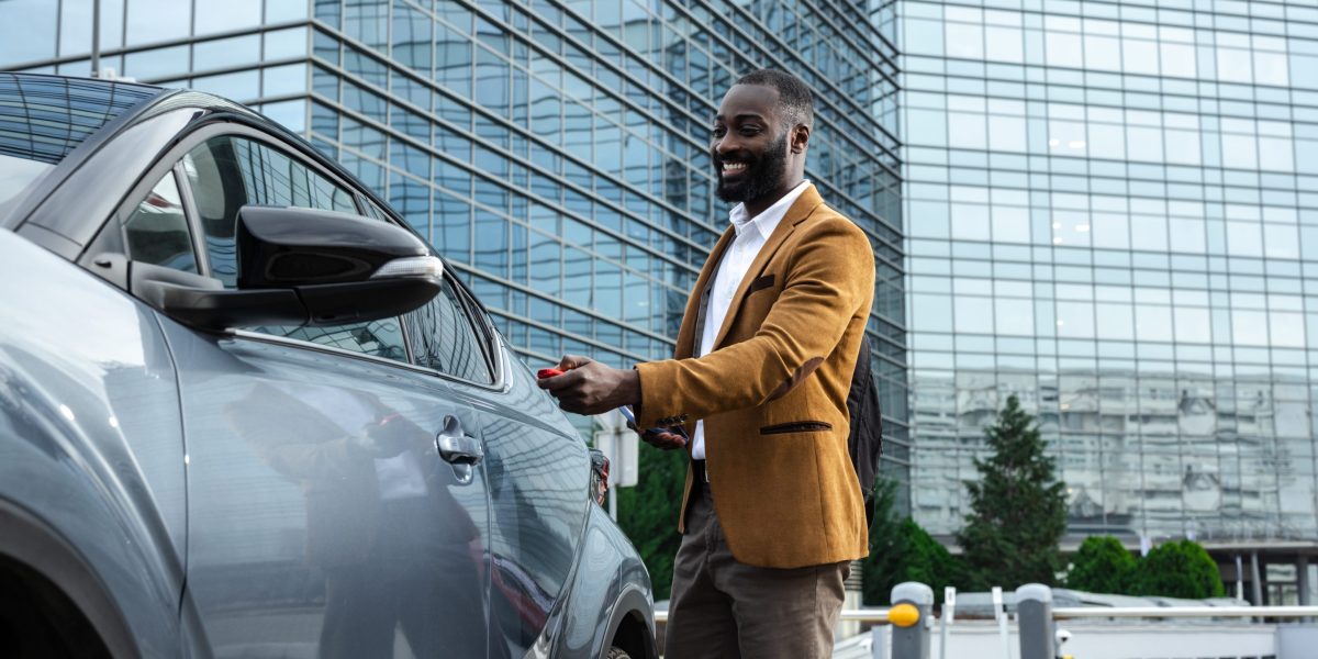 The exact amount of money you need to earn to be among New York's ultra-wealthy club has been revealed—and it's 7x the average wage