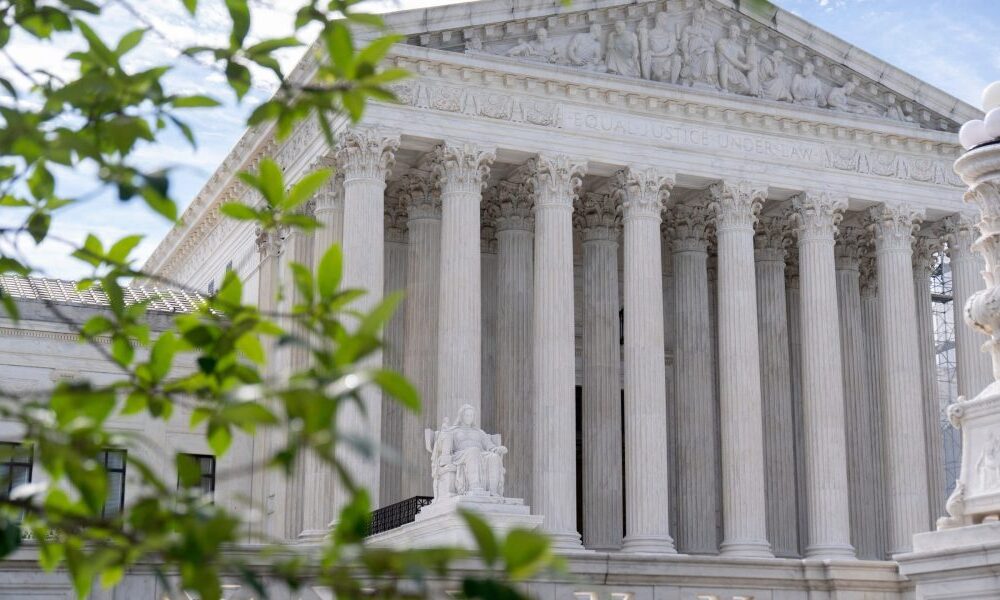 There's a 'decent chance' the Supreme Court will OK Trump's global tariffs: former USTR official