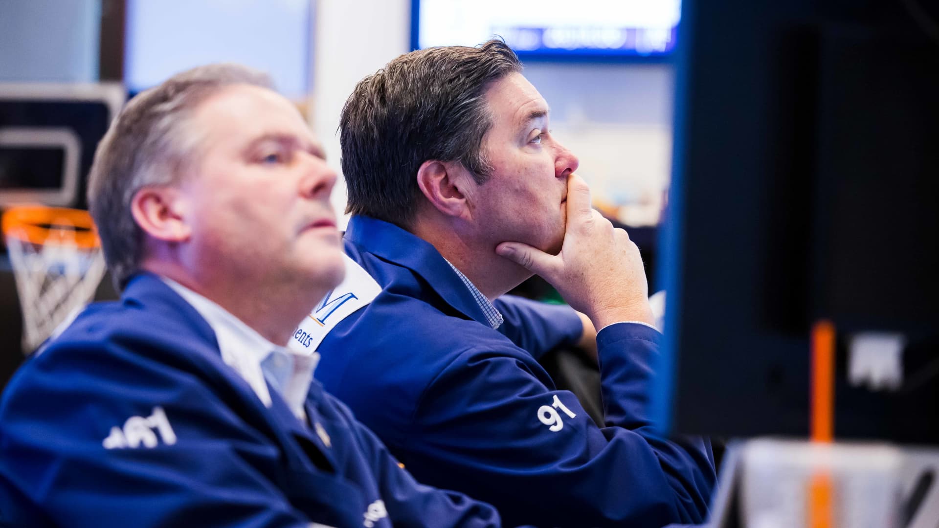 Time to buy the dip in tech stocks, Fundstrat technical strategist says