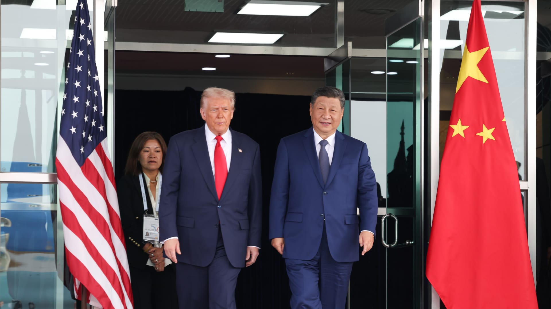 U.S.-China gestures hint at calm — but the rivalry still runs deep